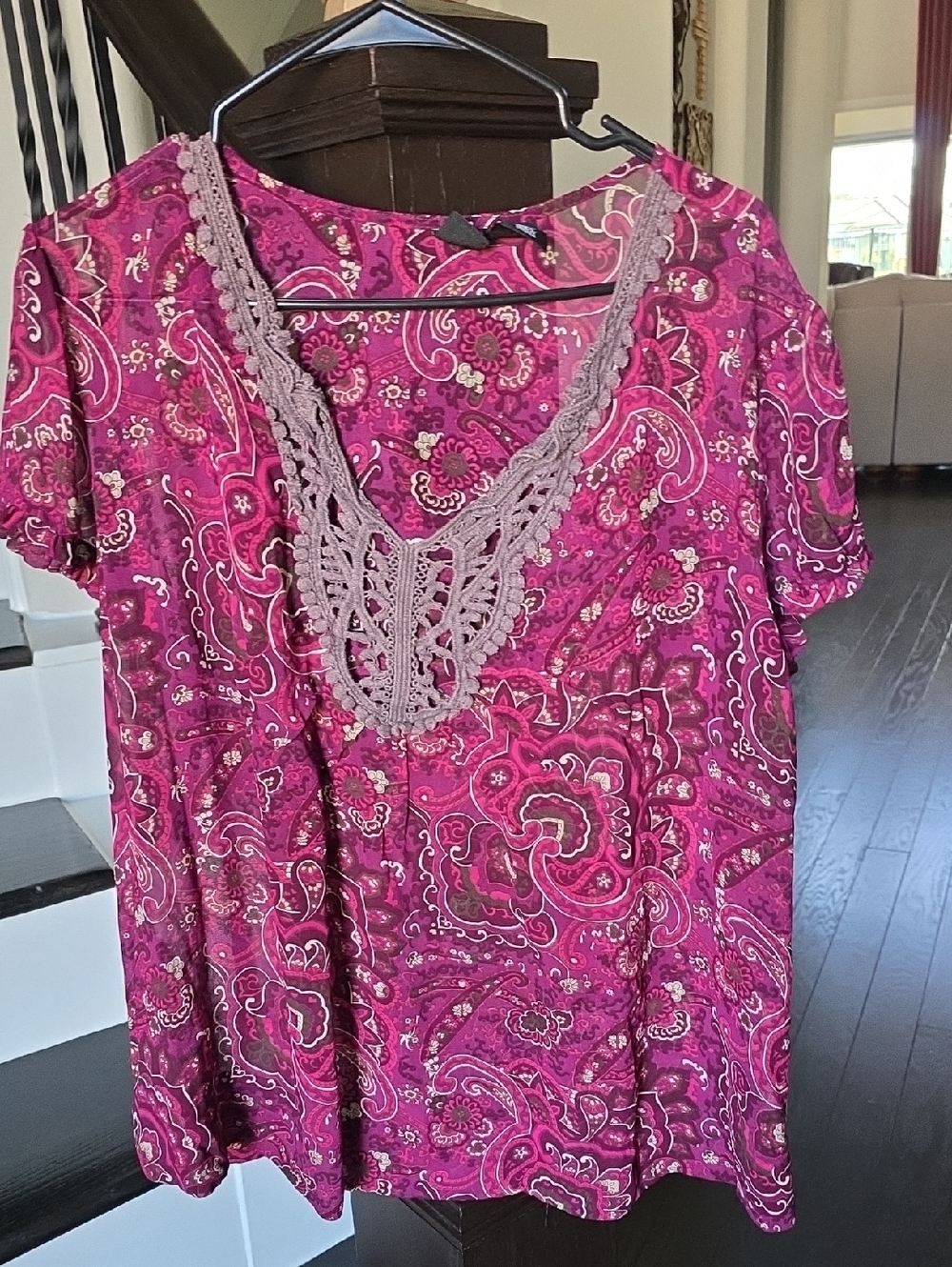 a.n.a Fuchsia Paisley Crochet-Trim Short Sleeve Tunic